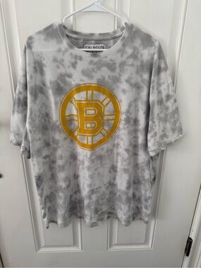 Calhoun Men's Boston Bruins Short Sleeve Tie-Dye Tee